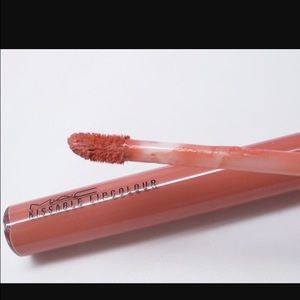 Brand New MAC Lip color So Vain Authentic Rare